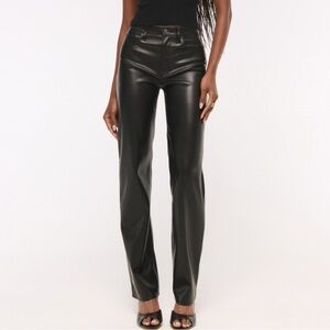 Abercrombie & Fitch 90's Straight Ultra High Rise Faux Leather Pant